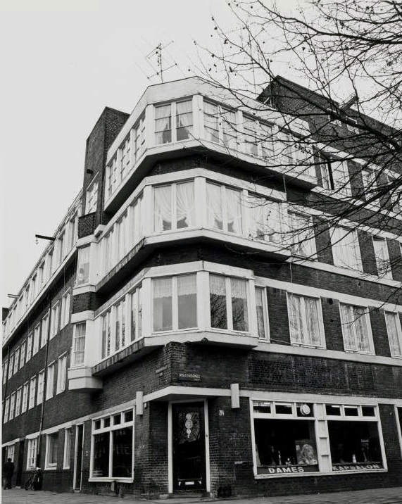 Hoek Insulindeweg Soerabajastraat (Blok Van der Meij, 1925-1926)